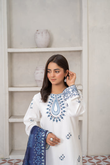 3-PIECE SUIT EMBROIDERED