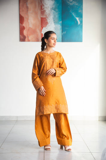 2-PIECE EMBROIDERED SUIT ROSA