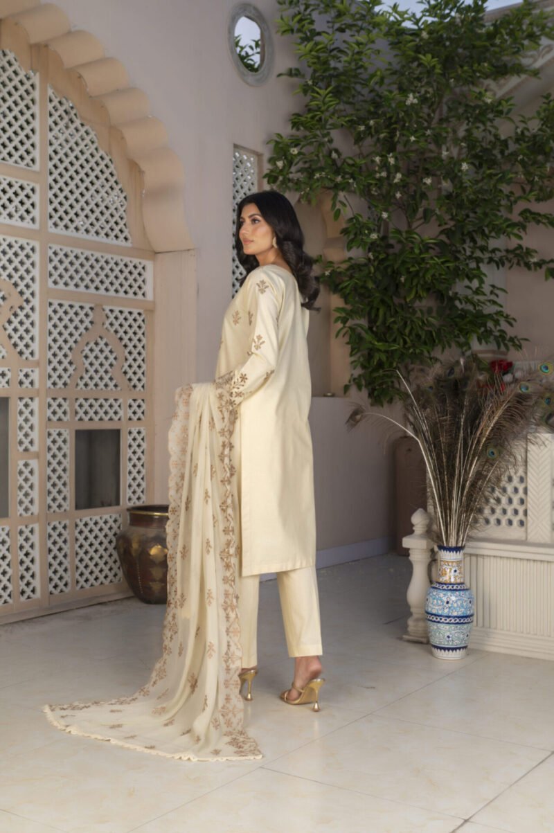 3-PIECE SUIT EMBROIDERED
