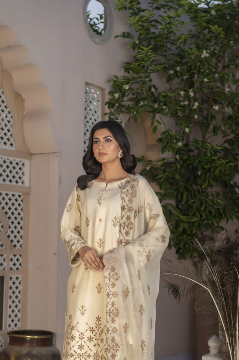 3-PIECE SUIT EMBROIDERED